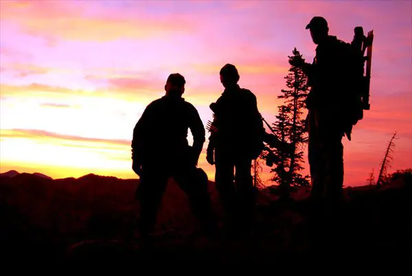 How Much to Tip a Hunting Guide