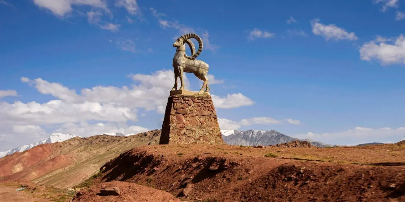 Kyrgyzstan-Tajikistan-Border-Crossing-Marco-Polo-Sheep-Statue » Outdoors International kyrgyzstan, Tajikistan border crossing