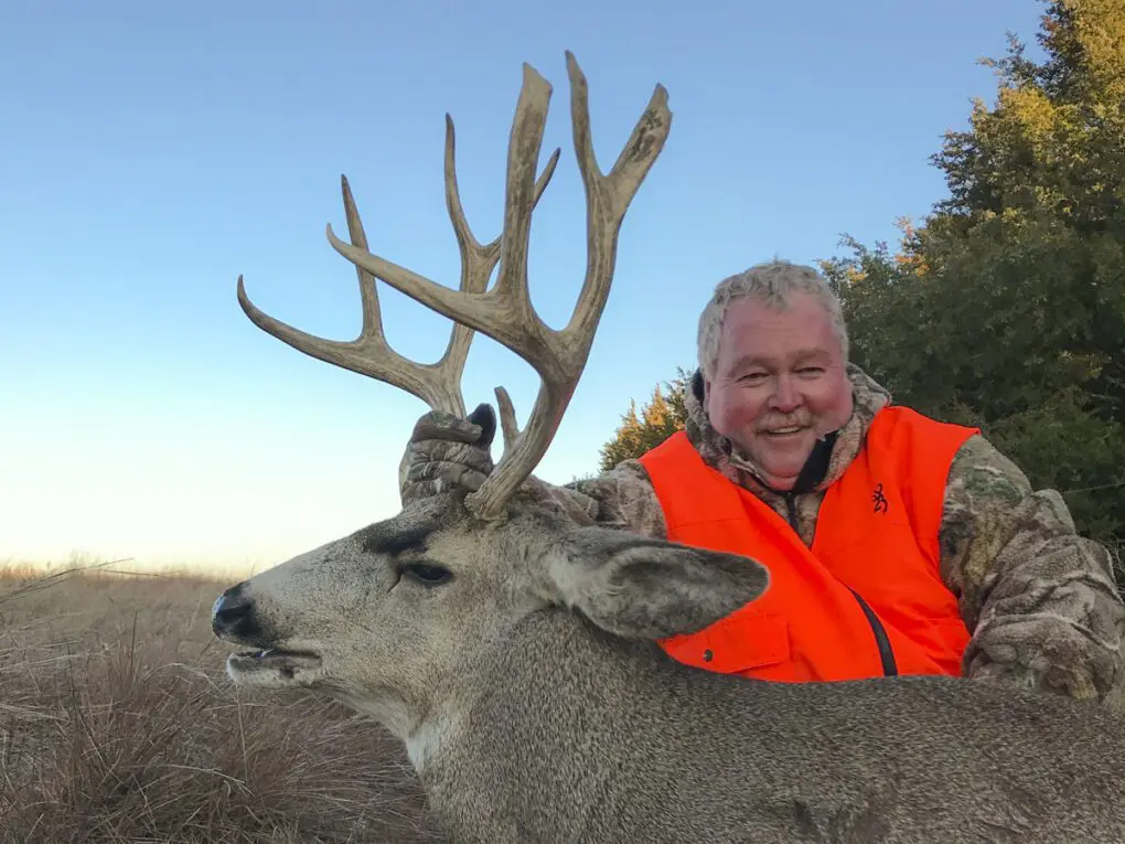 BAO1 Nebraska Mule Deer Hunting 7 » Outdoors International Nebraska Mule Deer Hunting