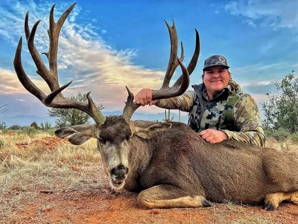 Sonora Mexico Mule Deer Hunting OMHC1 » Outdoors International Trophy Sonora, Mexico mule deer hunting with Outdoors International Premier Outfitters