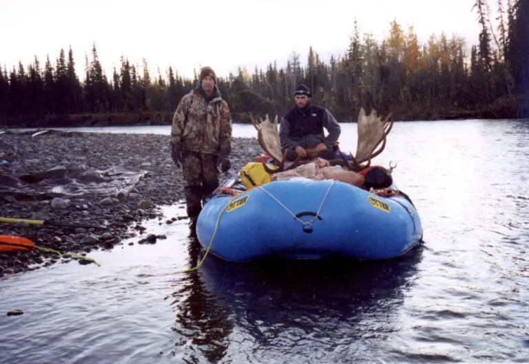 Alaska-Moose-Float-Hunt-OI-HAGO4-1-1200x826 » Outdoors International Alaska moose float hunts