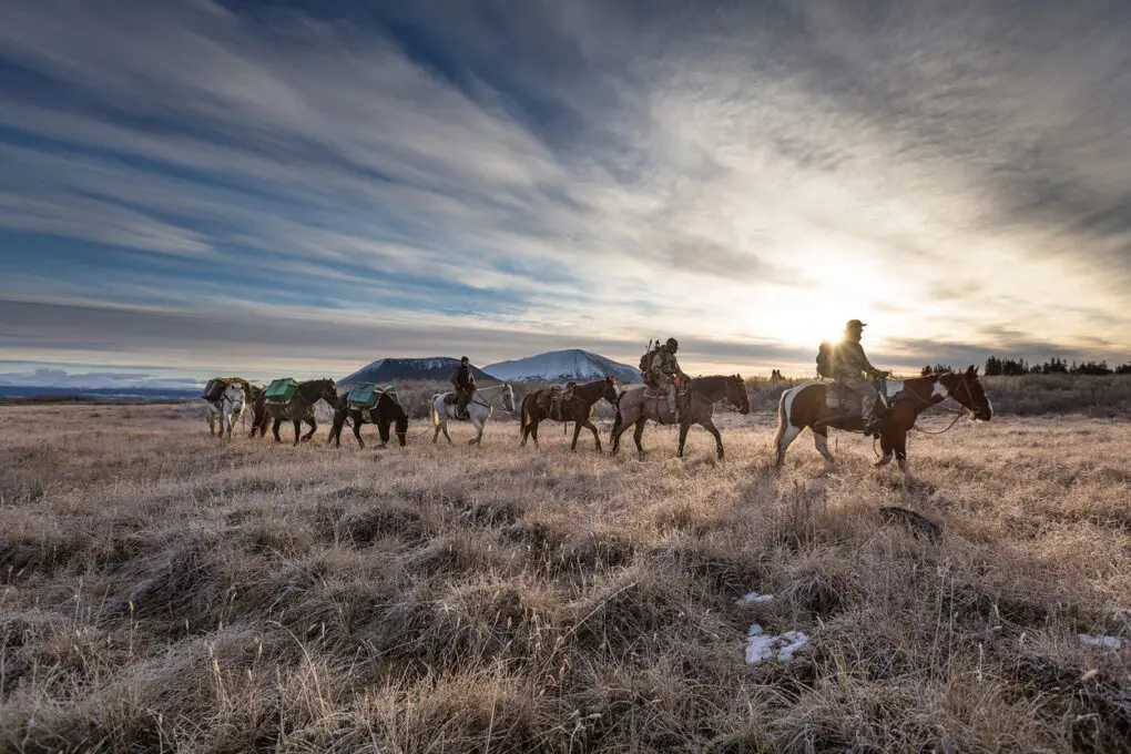 BBCB horseback mountain goat hunts scenery british columbia » Outdoors International Hunting on horseback