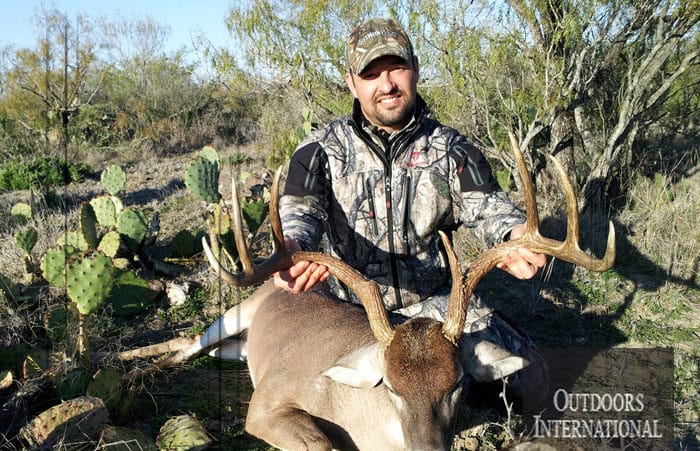 Cory with his Texas whitetail
