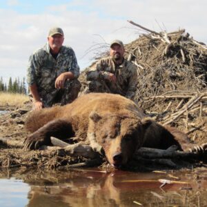 Cory Glauner and Outdoors International client Bruce Templeton with a giant 10' 4