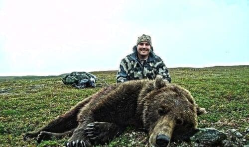 Jeff Sinner Grizzly-bear-Alaska Client » Outdoors International Outdoors International client Jeff Sinner with an Alaska grizzly bear.