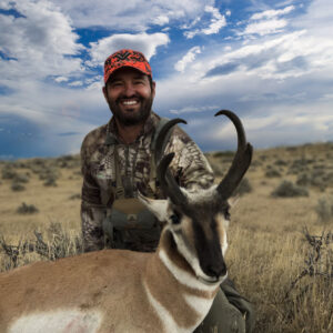 Cory-Glauner-Pronghorn-Antelope-Wyoming-DIY » Outdoors International Cory Glauner with a wyoming antelope.