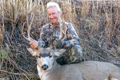 Gregory-Mescan-mule-deer IWC1 » Outdoors International A great mule deer hunt