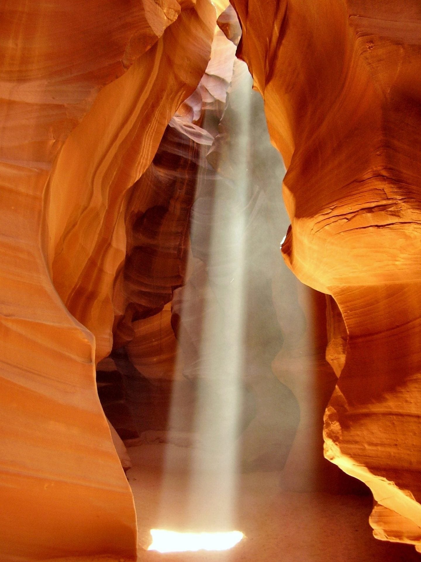 Antelope Canyon is a gorgeous slot canyon that will leave you breathless with it’s combination of extreme beauty, rock color, and bouncing ambient light that cauterizes into picture-perfect snaps.