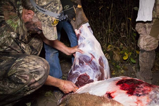 Gutless-Method-step-6 » Outdoors International Having a helper makes the entire process much easier, obviously.6