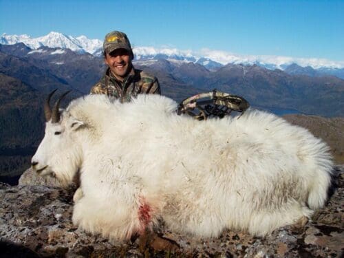 Yahsti Perkins Alaska Mountain Goat Archery Client PMG » Outdoors International Hunting mountain goats has been one of my lifelong goals