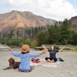 Wilderness-Retreats-for-women-Yoga » Outdoors International Doing yoga in the wilderness
