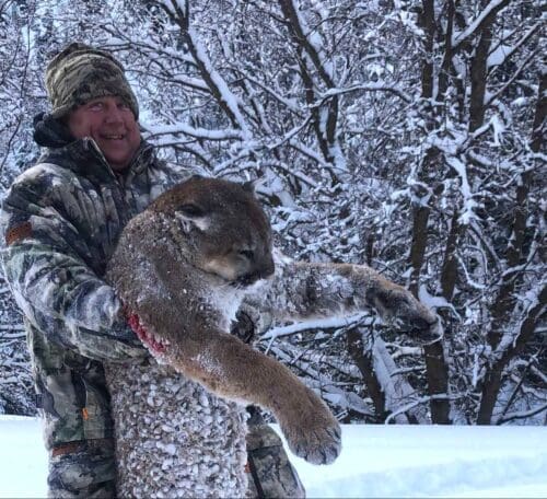 Mark-Arnold-Client-Wyoming-Mountain-Lion-DDO-2021 » Outdoors International Mark Arnold with his Wyoming mountain lion