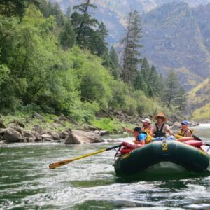a float trip down the Middle Fork of the Salmon River is the perfect family vacation