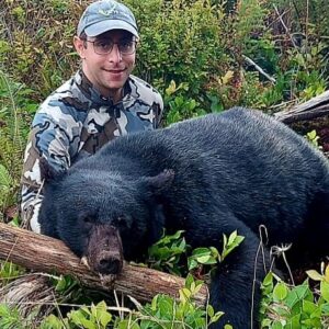 Washinton-Black-Bear-OLO » Outdoors International Spot-and-Stalk Black Bear Hunt in Washington