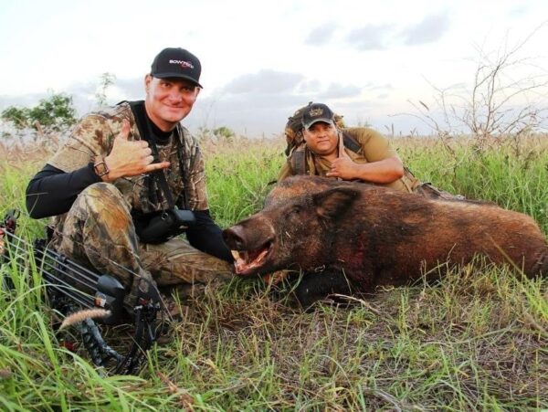 hog hunting hawaii
