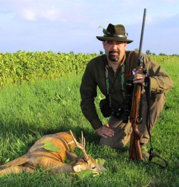 An exceptional trophy roe buck