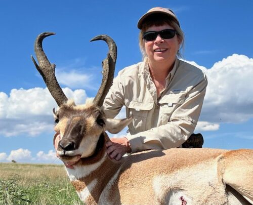 New Mexico Pronghorn Antelope Sharron Beeson Client 2022 K9 » Outdoors International Sharron Beeson with her 2022 New Mexico Pronghorn