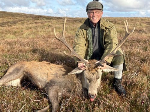 Raymond Sarinelli Client Scotland Red Stag CHS 2022 » Outdoors International Raymond with his stag