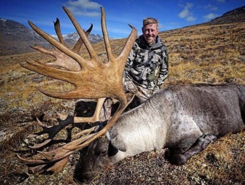 Yukon caribou hunt
