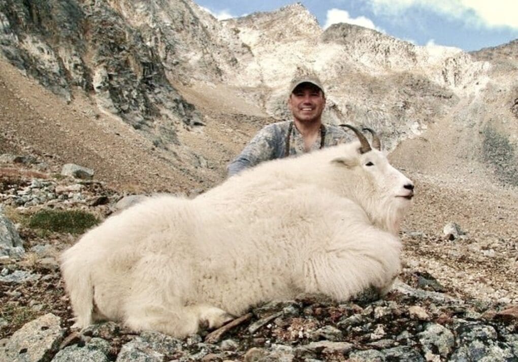 BBCB6 Outdoors-International-Yukon-Canada-Best-Mountain-Goat-Outfitter_0068 » Outdoors International Hunting mountain goats in the Yukon
