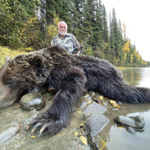 Premier Yukon Grizzly Hunts