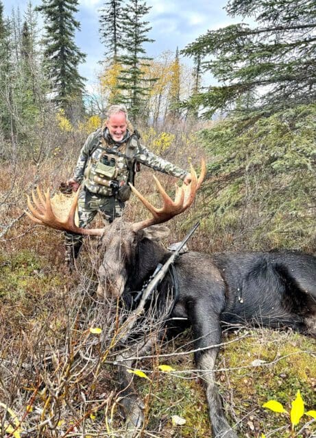 Brian Best Client Alaska Moose SLO 2024 IMG_9761 » Outdoors International Brian Best with a great bull.