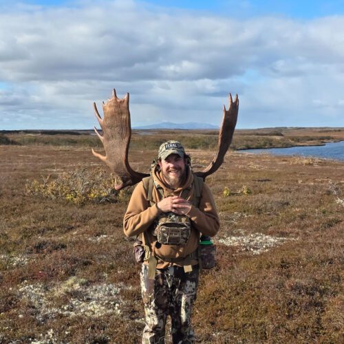 Mitchell Glantz client DIY Moose Alaska RAA 2025 » Outdoors International Mitchell with his Alaska bull