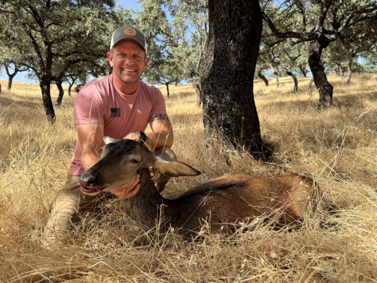 Charlie Ward — doe deer harvest in oak savanna (Spain, 2026)